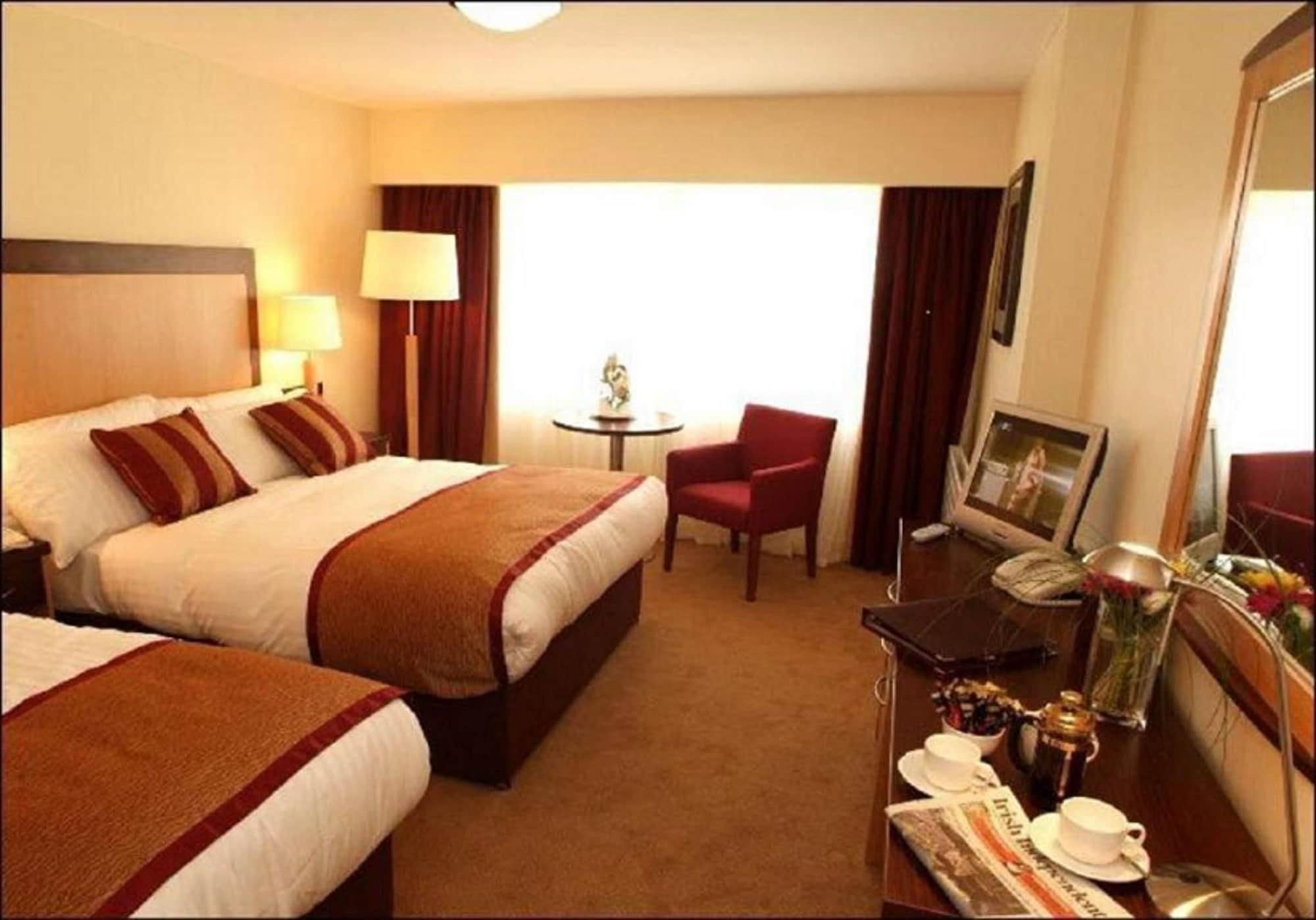 Headfort Arms Hotel ケルズ エクステリア 写真